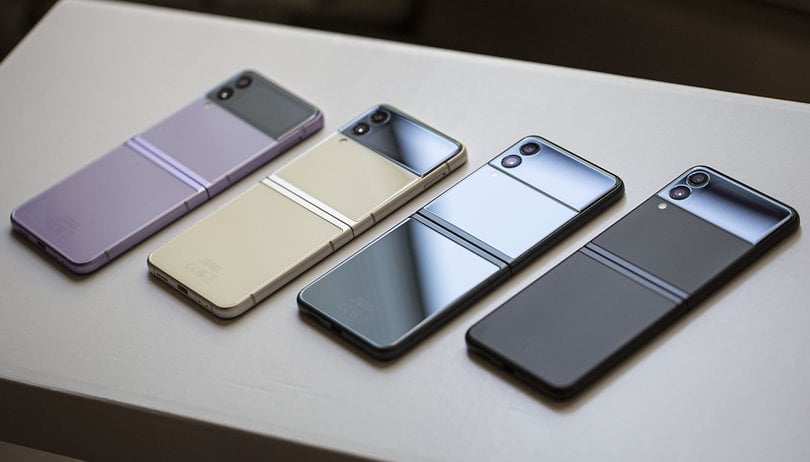 Prise en main du Samsung Galaxy Z Flip 3: Être stylé coûte cher NextPit samsung galaxy z flip 3 colors c2