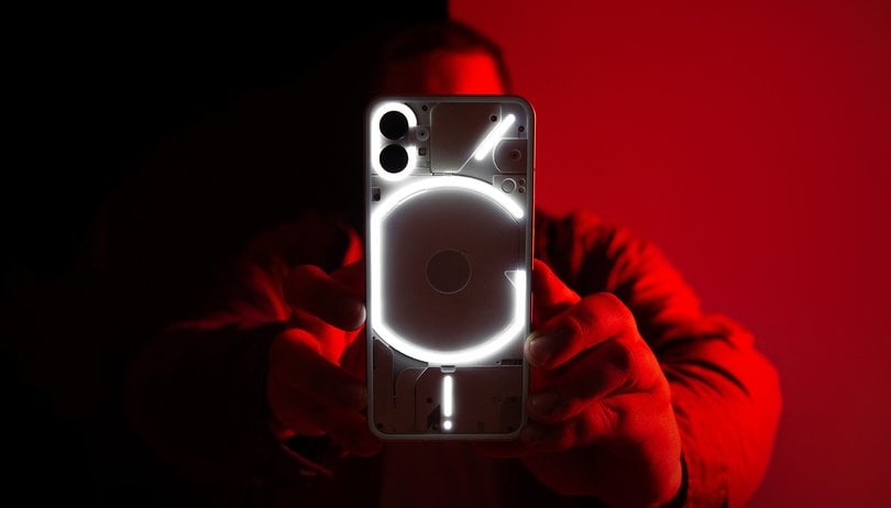 Nothing Phone (1) a prueba: ¿Hype? ¡Este smartphone es ultra relevante! NextPit Nothing Phone 1 Review Test